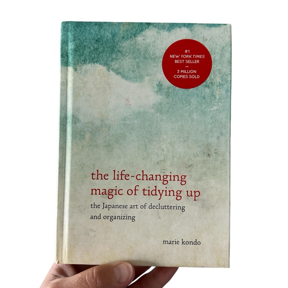 The Life Changing Magic of Tidying Up Marie Kondo hardback book